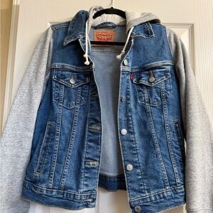 Levi's Blue Denim with Brown Label